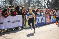 web_RM_Beh-Luzankami_434A5021