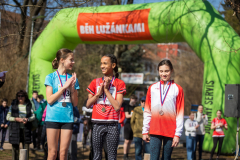 web_RM_Beh-Luzankami_434A5130