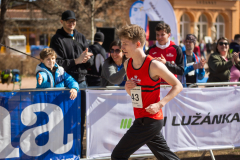 web_RM_Beh-Luzankami_434A5244